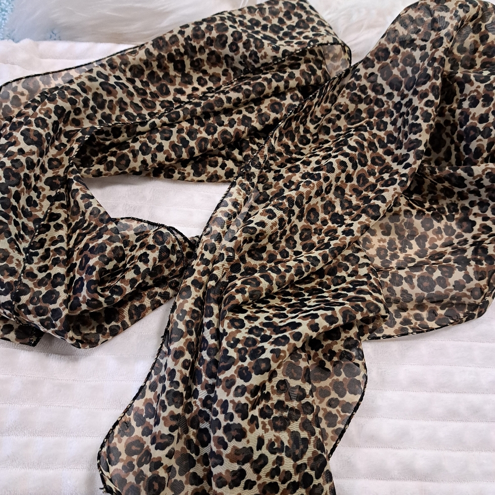 Scarf - Picture 2 of 3